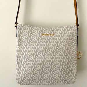 Michael Kors Crossbody Bag